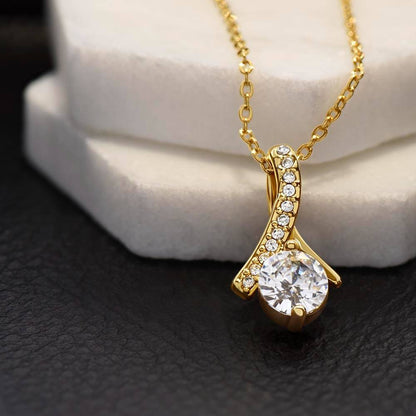 Alluring Beauty Necklace - Mamá