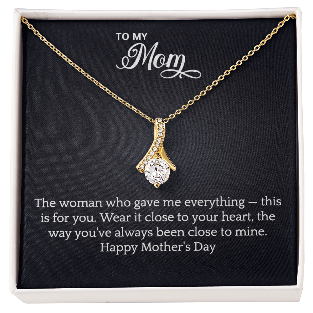 Alluring beauty necklace