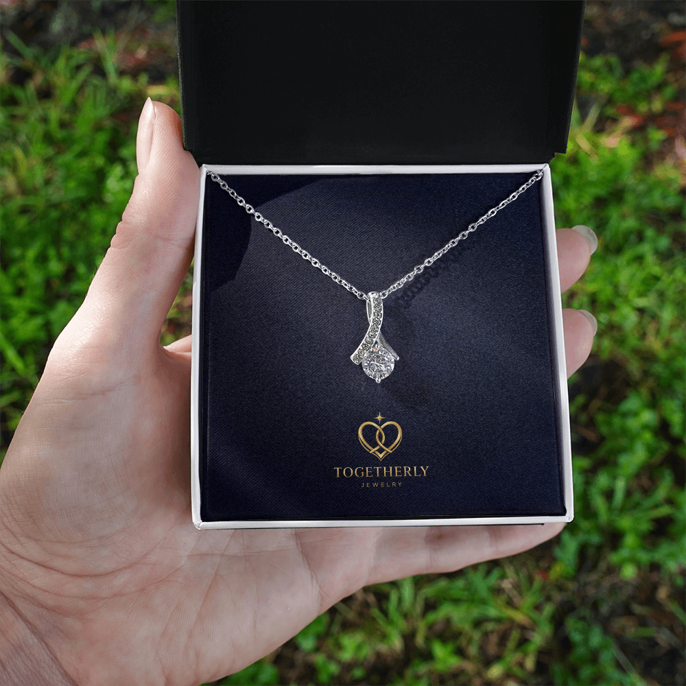 Alluring Beauty necklace